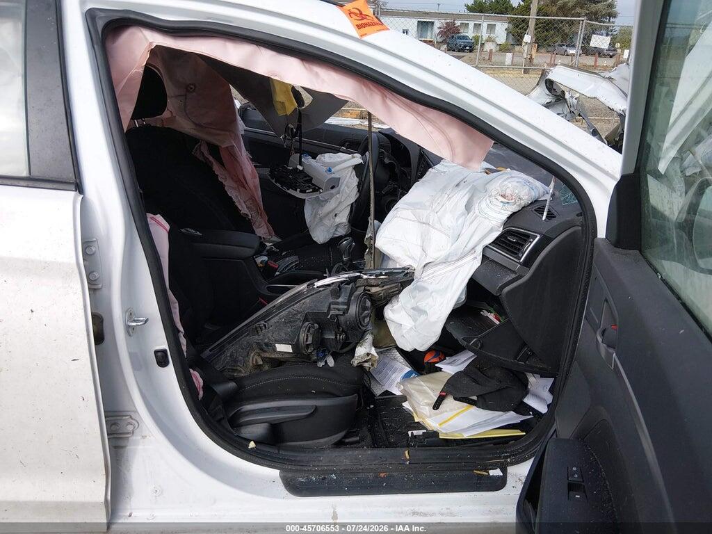5NPD84LF5JH225942 2018 HYUNDAI ELANTRA photo no. 5