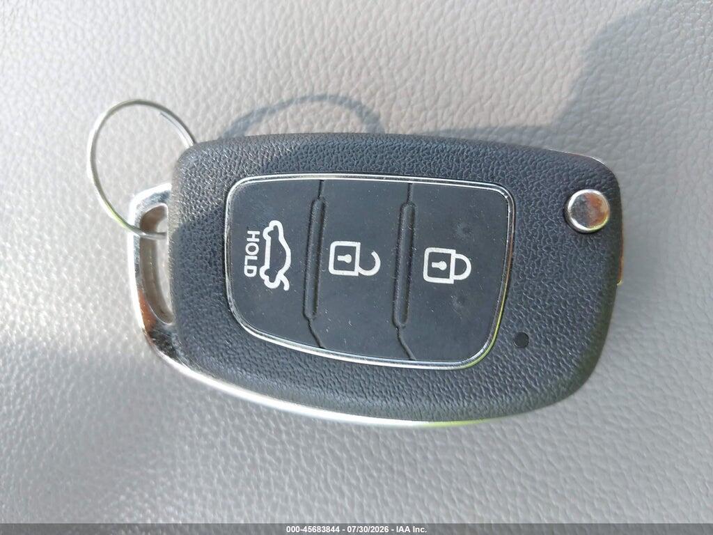 5NPD74LF8JH333894 2018 HYUNDAI ELANTRA photo no. 11