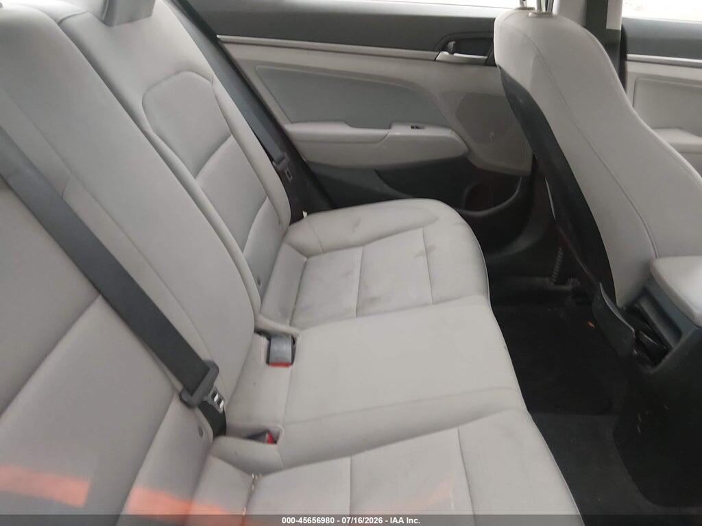 5NPD84LF7JH218331 2018 HYUNDAI ELANTRA photo no. 8