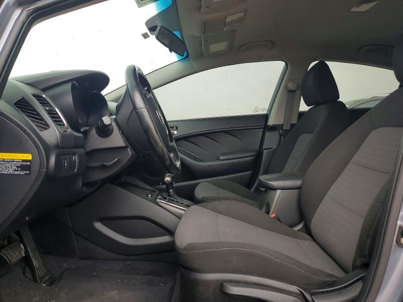 2017 KIA FORTE S — Фото 7 из 12