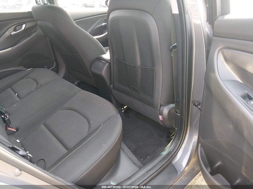 KMHH35LE0JU017580 2018 HYUNDAI ELANTRA GT photo no. 8