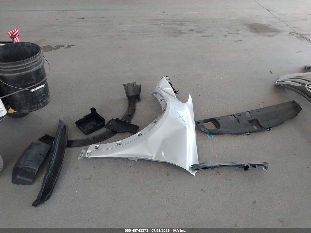 5XYZU3LB8JG548785 2018 HYUNDAI SANTA FE SPORT photo no. 12