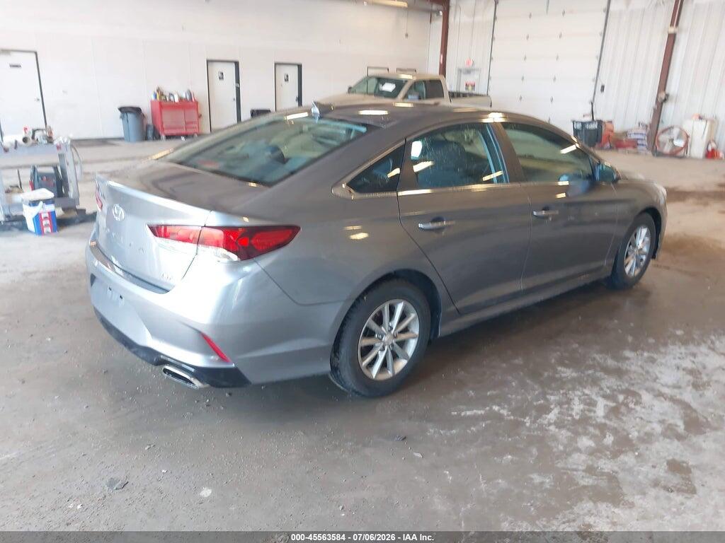 5NPE24AA9KH801160 2019 HYUNDAI SONATA photo no. 4