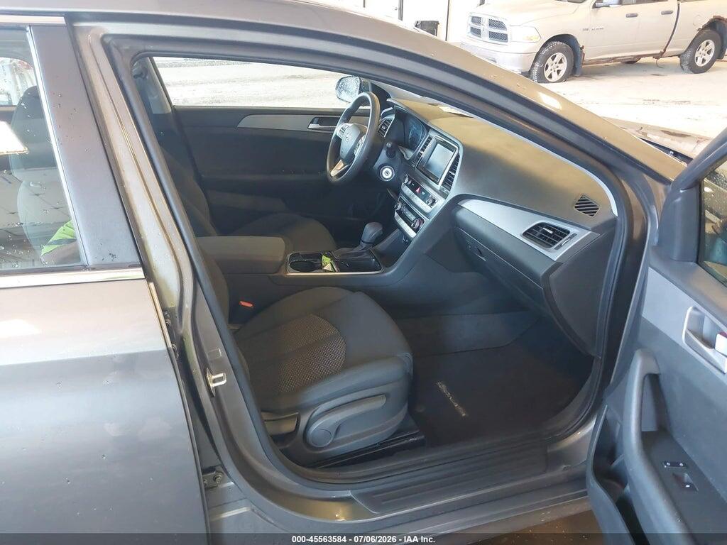 5NPE24AA9KH801160 2019 HYUNDAI SONATA photo no. 5