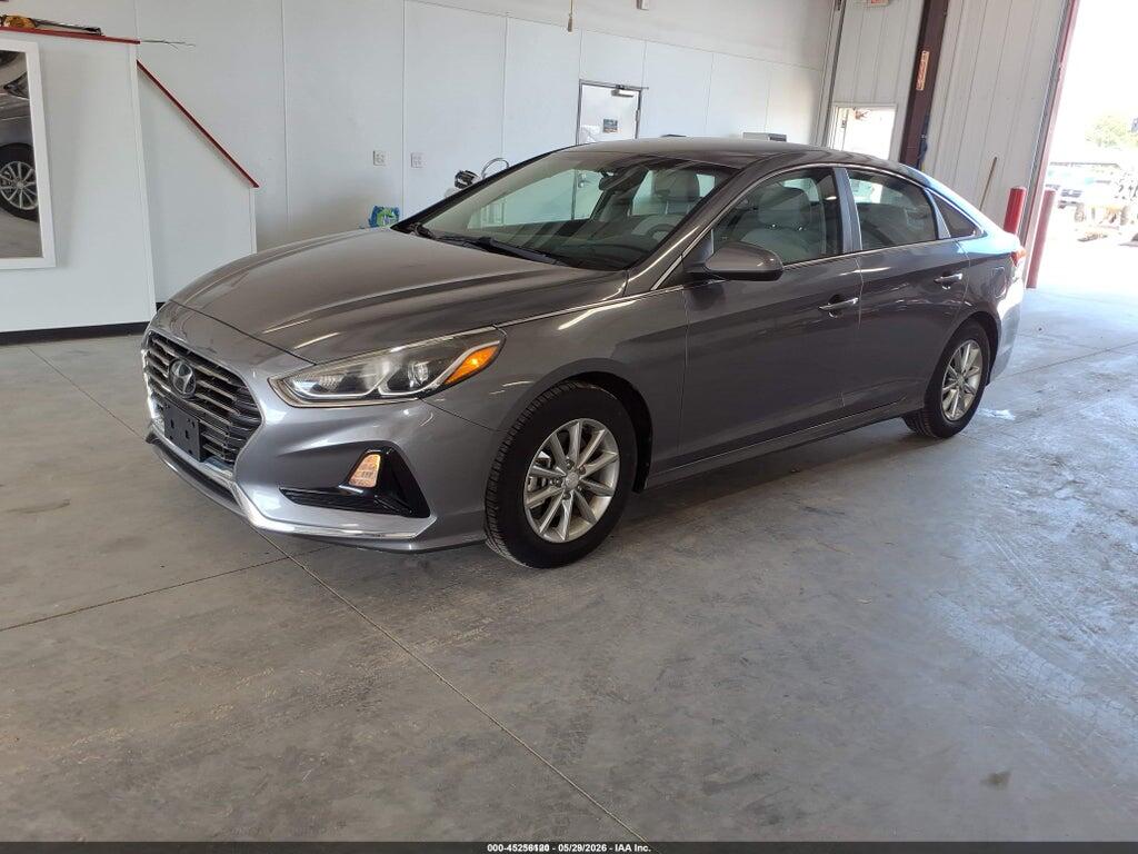 5NPE24AA2KH774674 2019 HYUNDAI SONATA photo no. 2