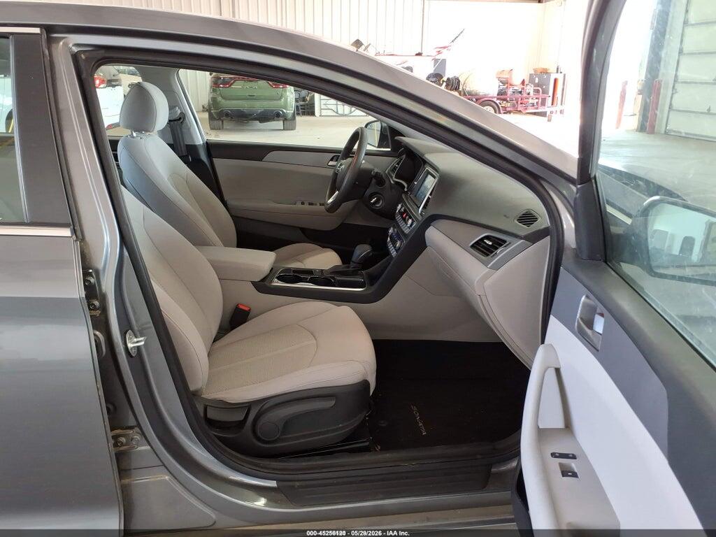 5NPE24AA2KH774674 2019 HYUNDAI SONATA photo no. 5