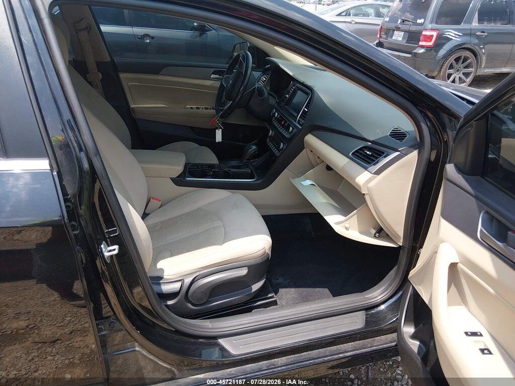 5NPE34AF8KH730803 2019 HYUNDAI SONATA photo no. 5