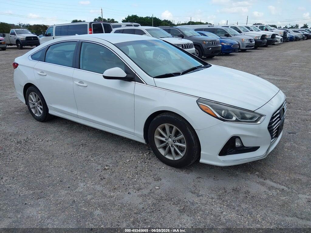 5NPE24AA4JH701725 2018 HYUNDAI SONATA photo no. 1