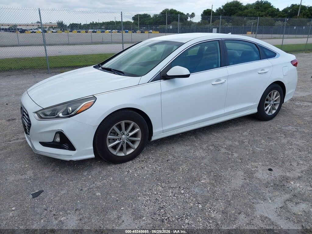 5NPE24AA4JH701725 2018 HYUNDAI SONATA photo no. 2