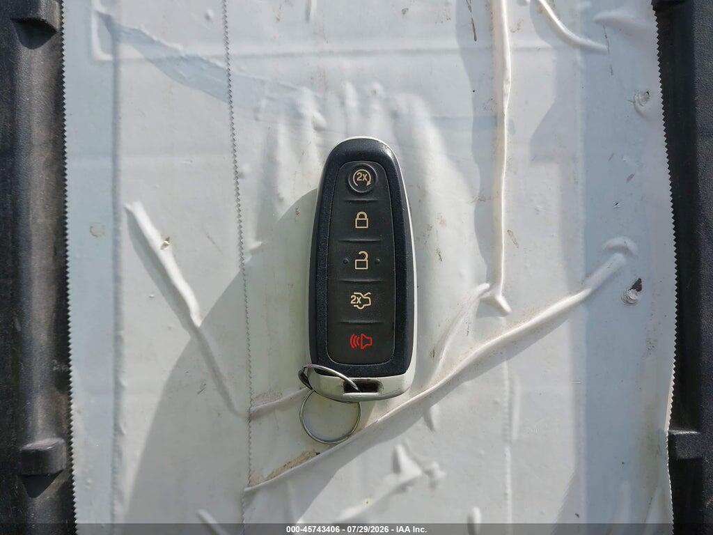 2LMHJ5AT0DBL51128 2013 LINCOLN MKT photo no. 11
