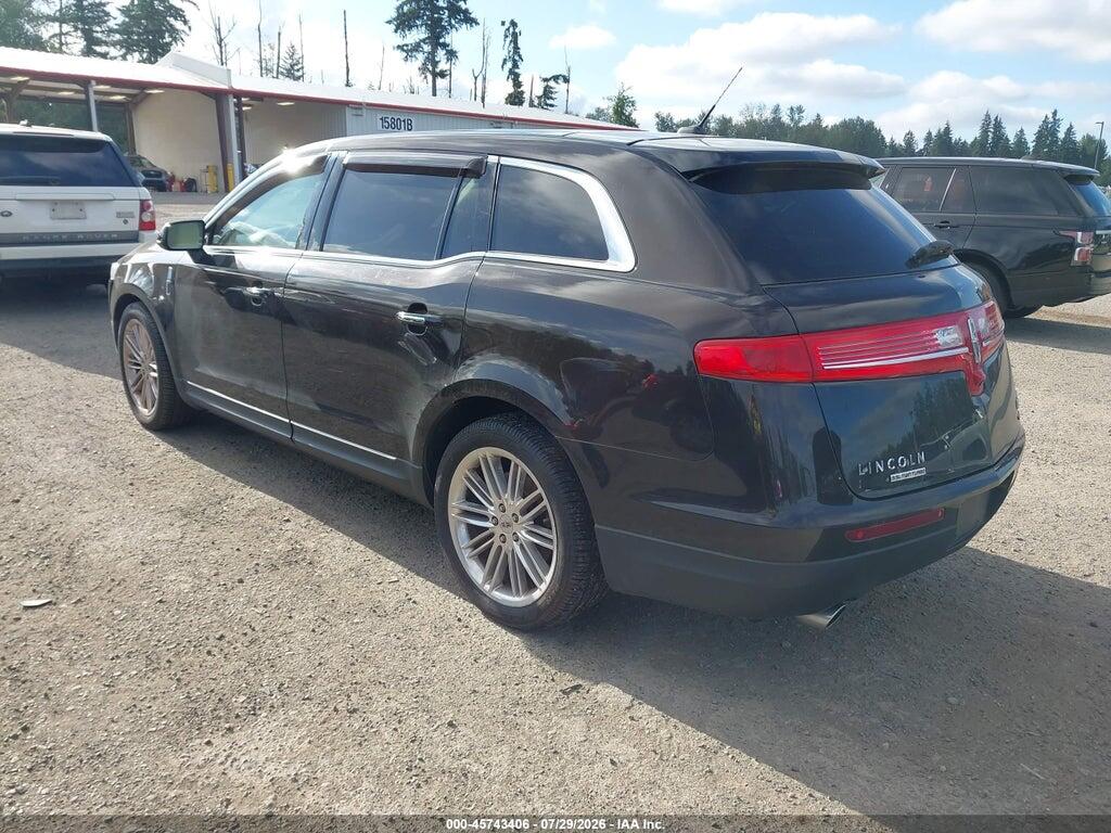 2LMHJ5AT0DBL51128 2013 LINCOLN MKT photo no. 3