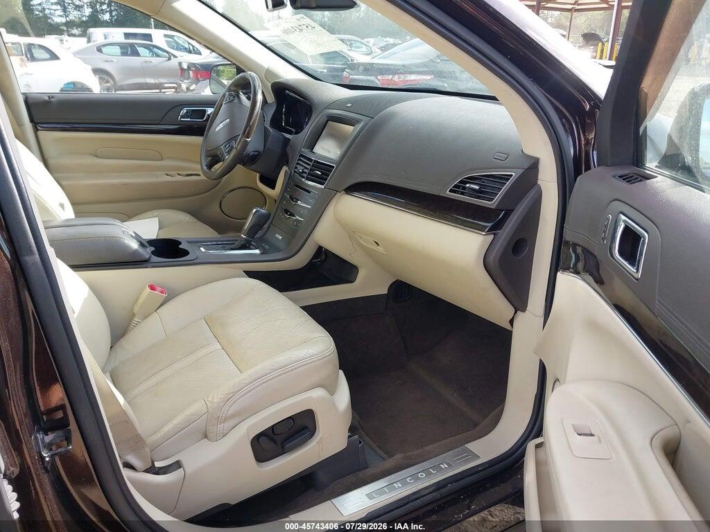 2LMHJ5AT0DBL51128 2013 LINCOLN MKT photo no. 5