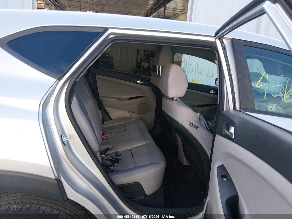 KM8J23A47KU854136 2019 HYUNDAI TUCSON photo no. 8