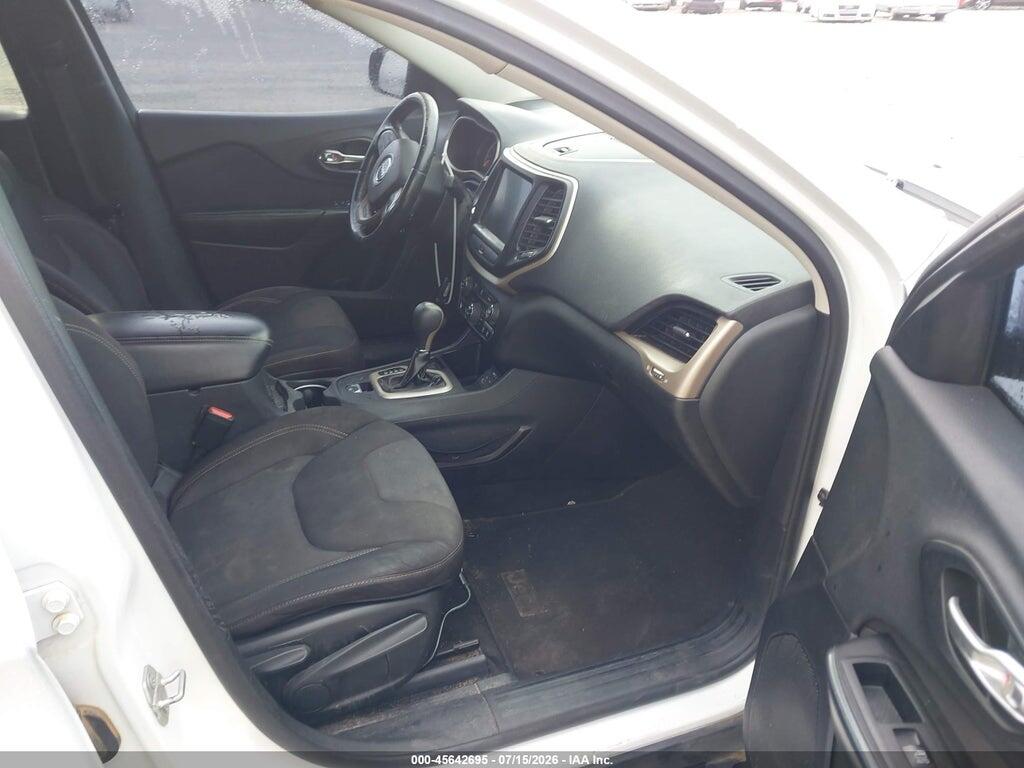 1C4PJLCB8FW602533 2015 JEEP CHEROKEE photo no. 5