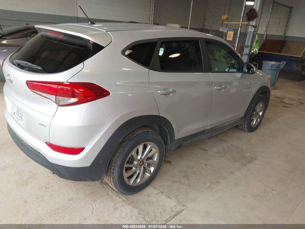 KM8J2CA43JU655860 2018 HYUNDAI TUCSON photo no. 4