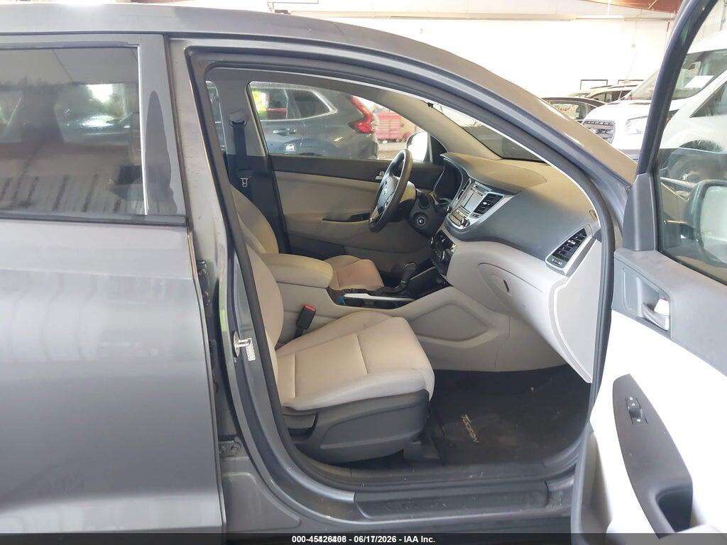 KM8J2CA47JU654923 2018 HYUNDAI TUCSON photo no. 5