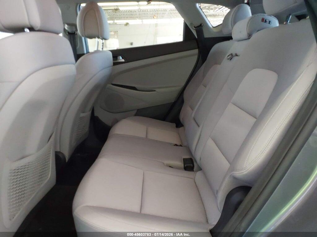 KM8J2CA49JU656740 2018 HYUNDAI TUCSON photo no. 8