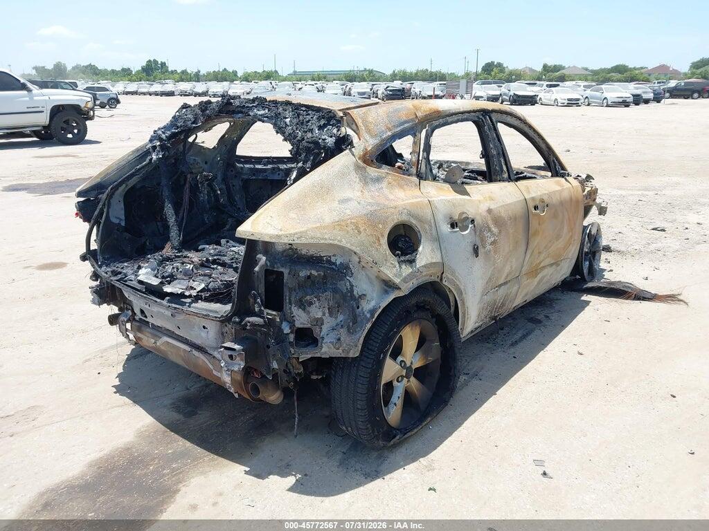 SADFK2FX5L1Z83622 2020 JAGUAR E-PACE photo no. 4