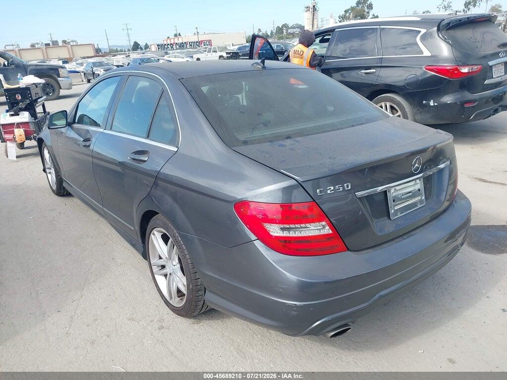 WDDGF4HB3DR269935 2013 MERCEDES-BENZ C 250 photo no. 3