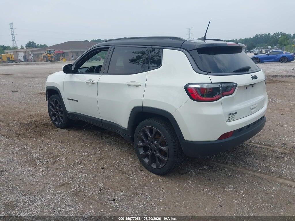 3C4NJDCB9LT119261 2020 JEEP COMPASS photo no. 3