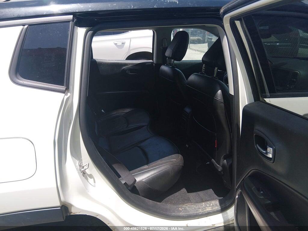 3C4NJDDB2LT125434 2020 JEEP COMPASS photo no. 8