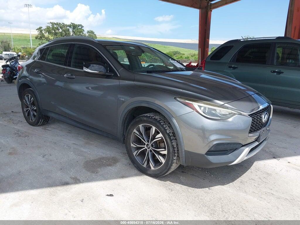 SJKCH5CR3JA050767 2018 INFINITI QX30 photo no. 1