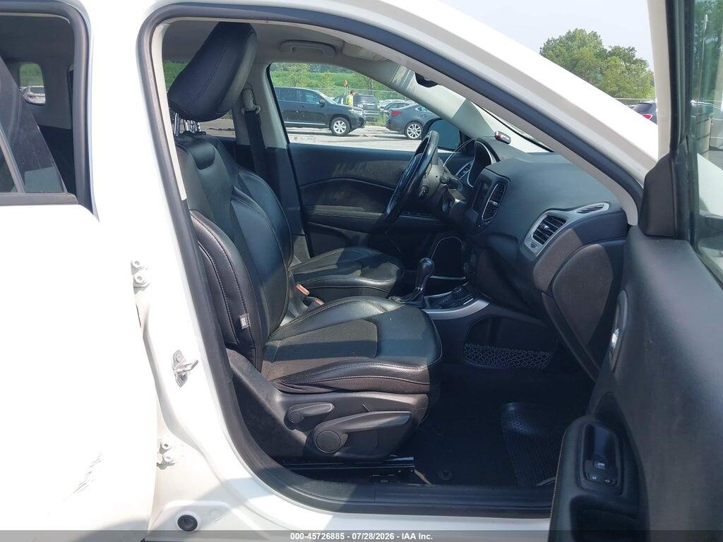 3C4NJDBB1LT230565 2020 JEEP COMPASS photo no. 5
