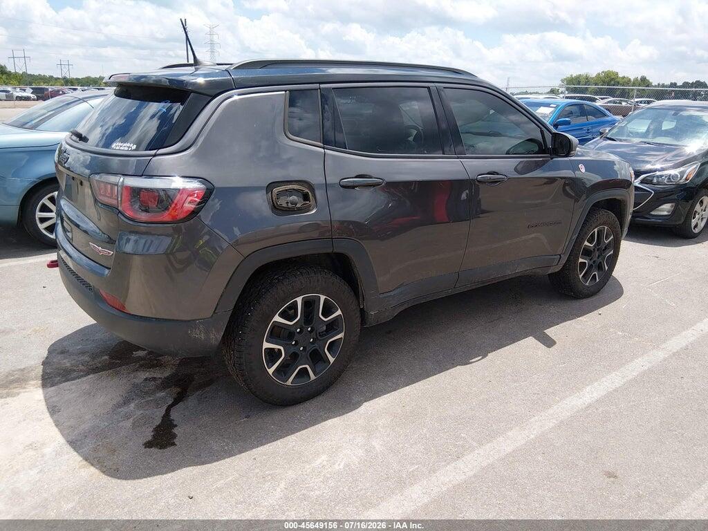 3C4NJDDB0LT207680 2020 JEEP COMPASS photo no. 4