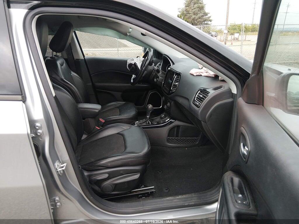 3C4NJDBB1LT258477 2020 JEEP COMPASS photo no. 5