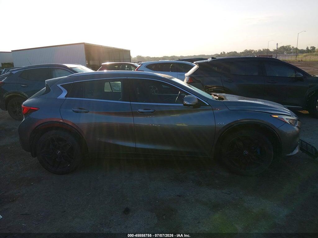 SJKCH5CP7KA011356 2019 INFINITI QX30 photo no. 12