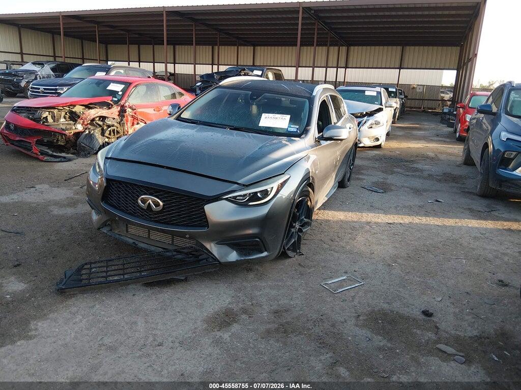SJKCH5CP7KA011356 2019 INFINITI QX30 photo no. 2