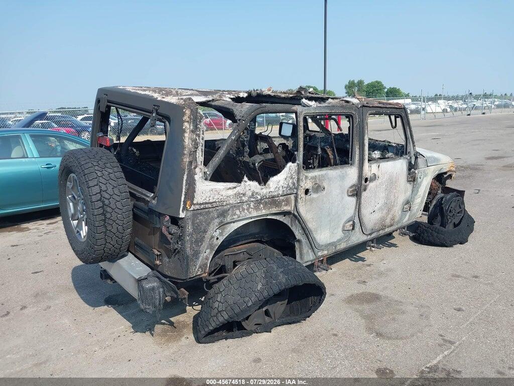 1C4BJWEG5FL630747 2015 JEEP WRANGLER UNLIMITED photo no. 4