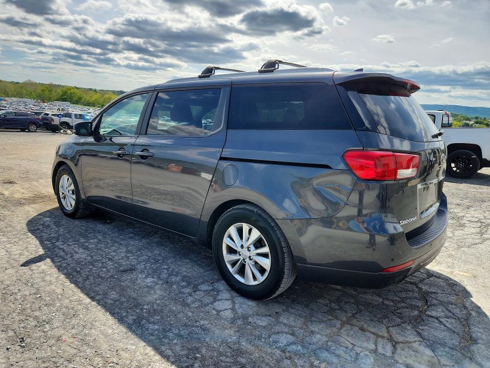 2017 KIA SEDONA LX — Фото 2 из 13
