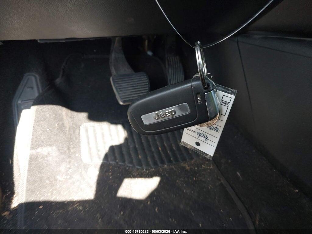 ZACNJBAB9LPL16023 2020 JEEP RENEGADE photo no. 11