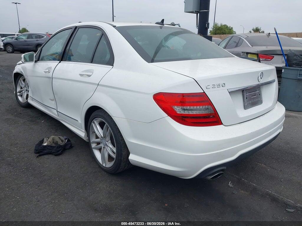 WDDGF4HB4DR266932 2013 MERCEDES-BENZ C 250 photo no. 3