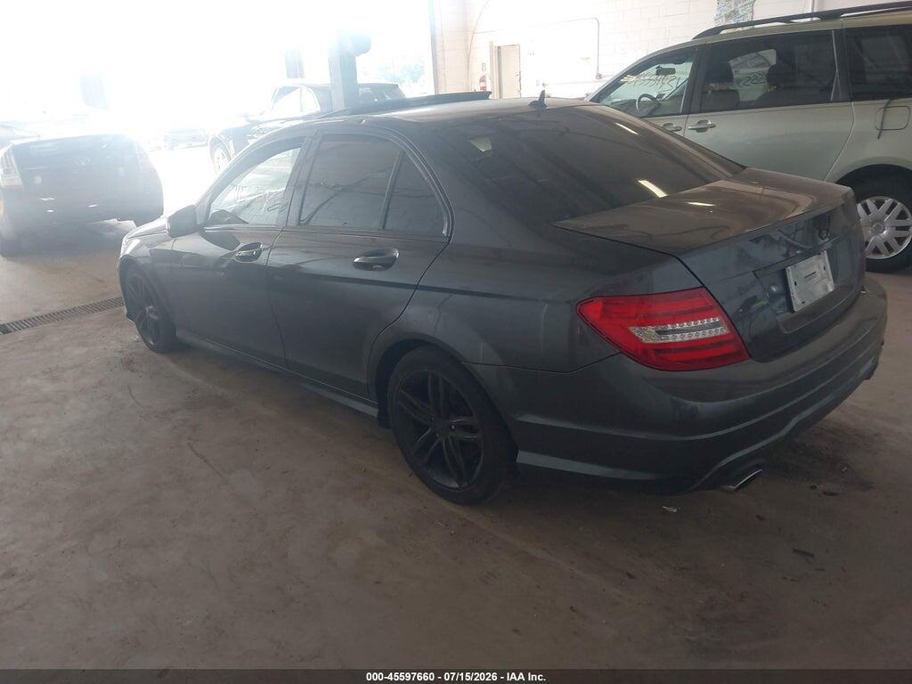 WDDGF8AB8DR245325 2013 MERCEDES-BENZ C 300 photo no. 3