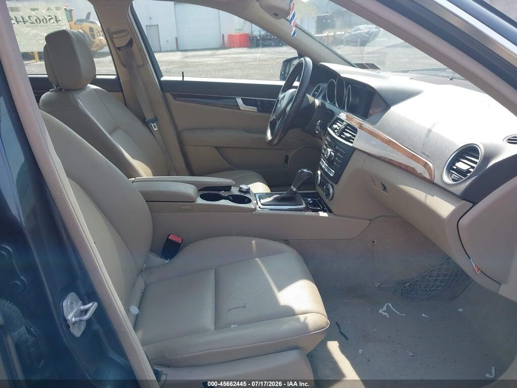 WDDGF8AB5DA868710 2013 MERCEDES-BENZ C 300 photo no. 5