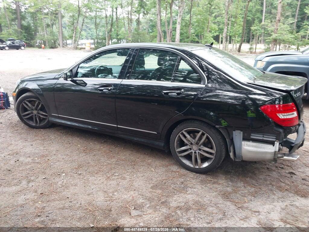 WDDGF8AB5DG135991 2013 MERCEDES-BENZ C 300 photo no. 3