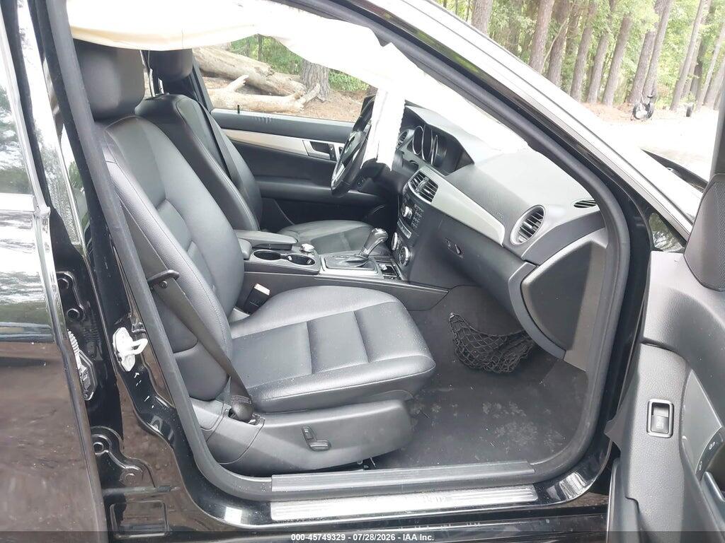 WDDGF8AB5DG135991 2013 MERCEDES-BENZ C 300 photo no. 5