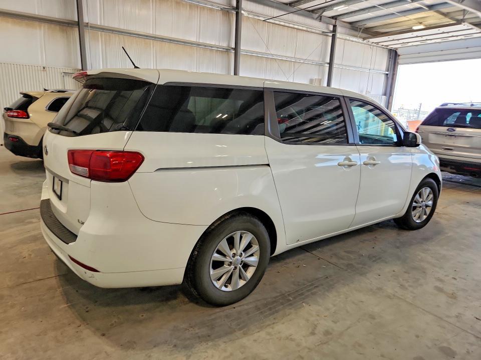 2017 KIA SEDONA LX — Фото 3 из 13