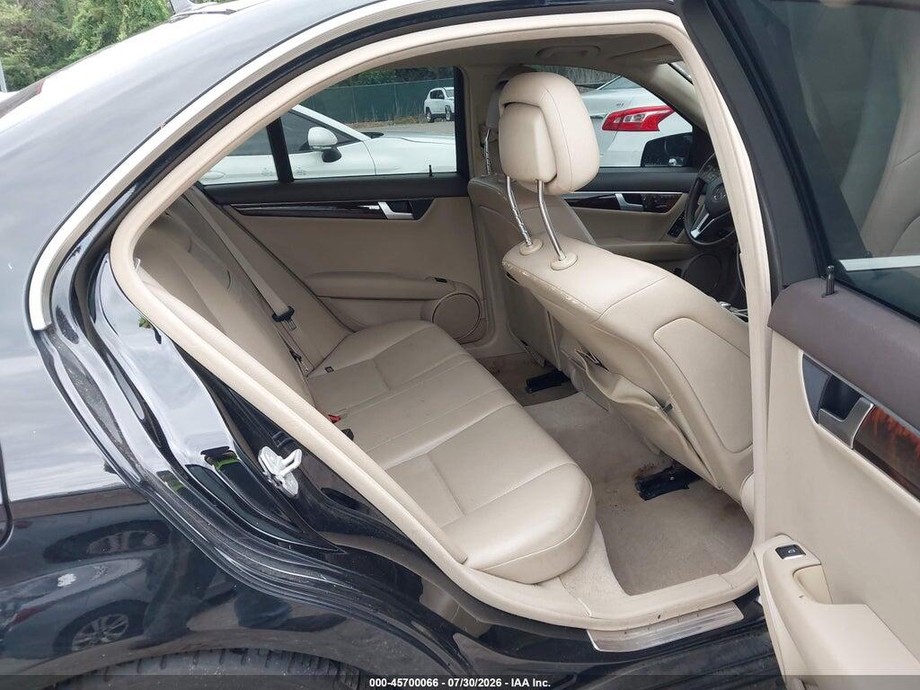 WDDGF8AB8DA806606 2013 MERCEDES-BENZ C 300 photo no. 8