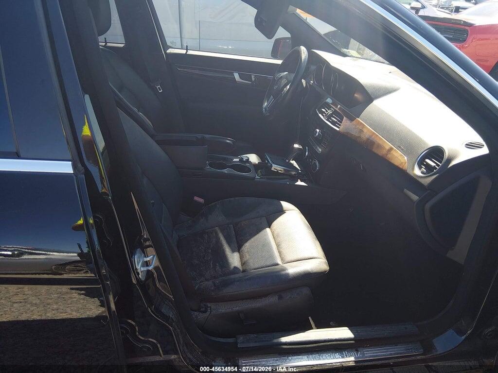 WDDGF8AB2DR267143 2013 MERCEDES-BENZ C 300 photo no. 5