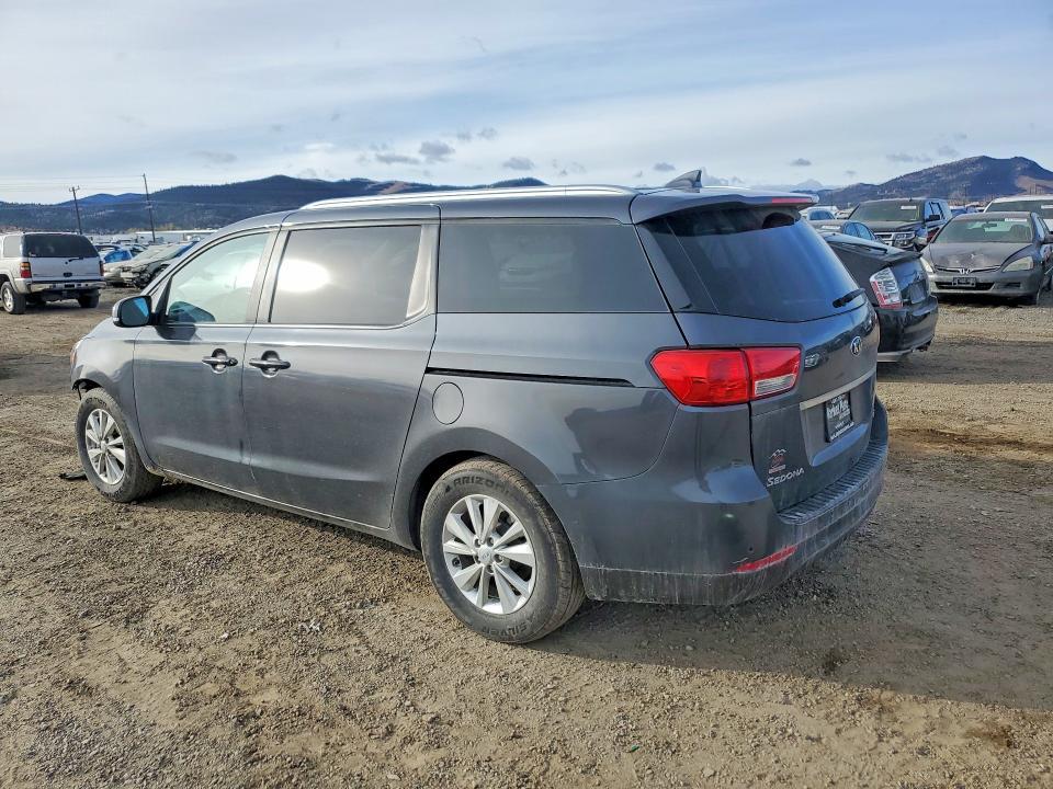 2017 KIA SEDONA LX — Фото 2 из 13