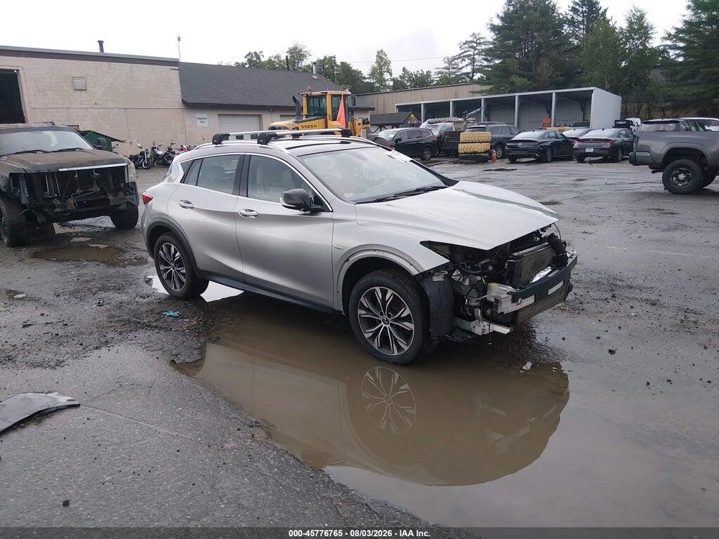 SJKCH5CR4JA044900 2018 INFINITI QX30 photo no. 1