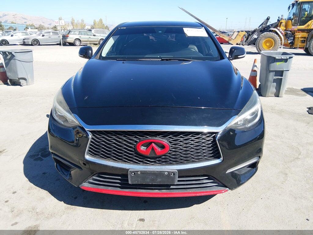 SJKCH5CP2JA056977 2018 INFINITI QX30 photo no. 12