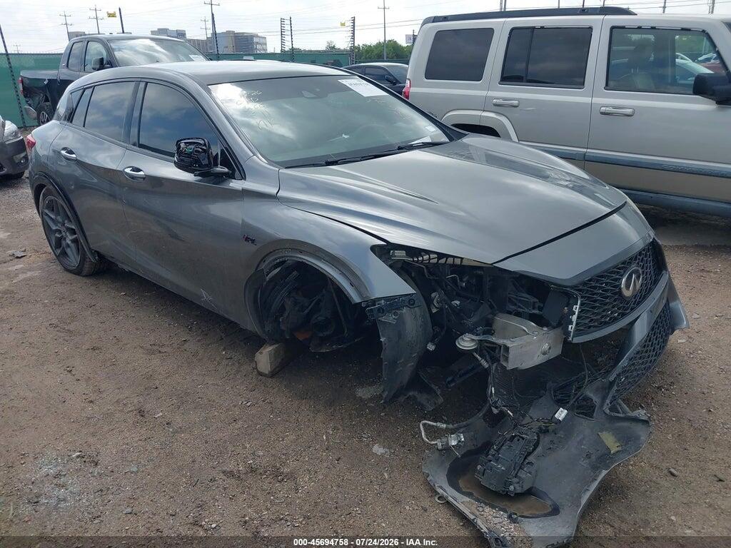 SJKCH5CP0JA043984 2018 INFINITI QX30 photo no. 1