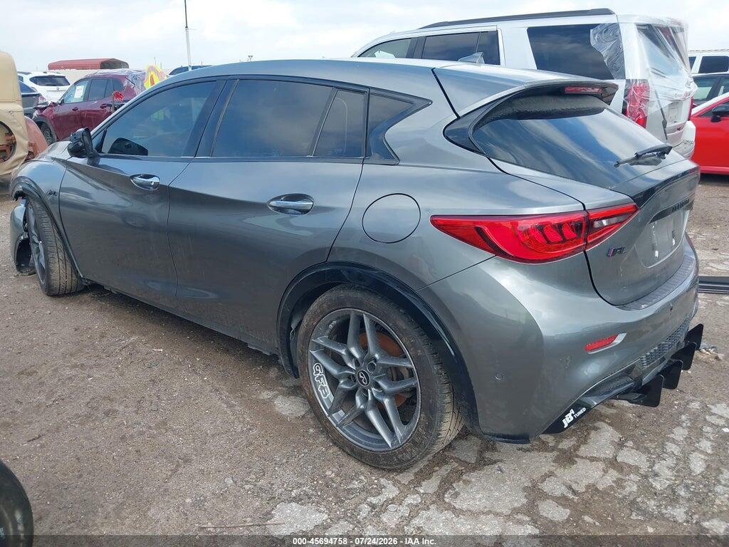 SJKCH5CP0JA043984 2018 INFINITI QX30 photo no. 3