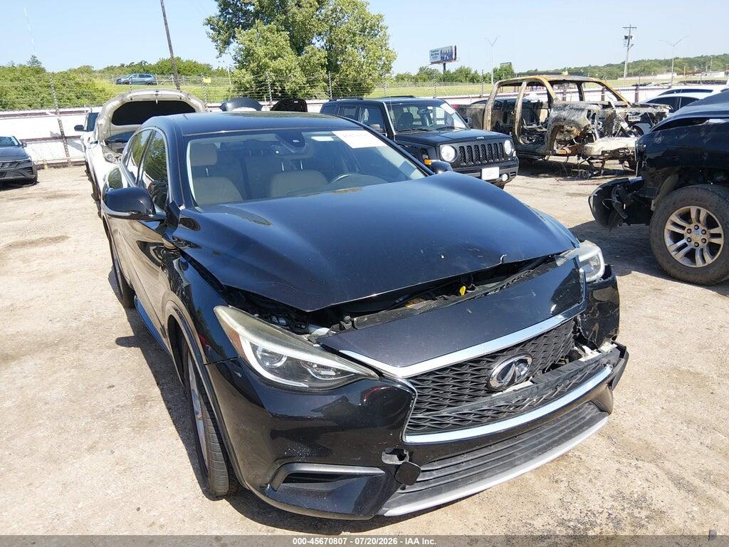 SJKCH5CP8JA054764 2018 INFINITI QX30 photo no. 1