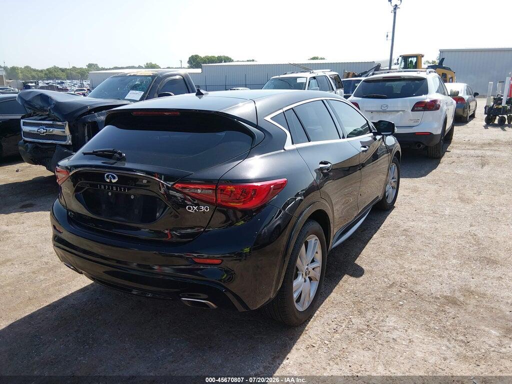 SJKCH5CP8JA054764 2018 INFINITI QX30 photo no. 4