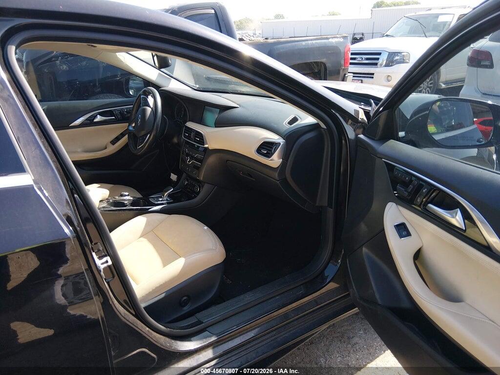 SJKCH5CP8JA054764 2018 INFINITI QX30 photo no. 5